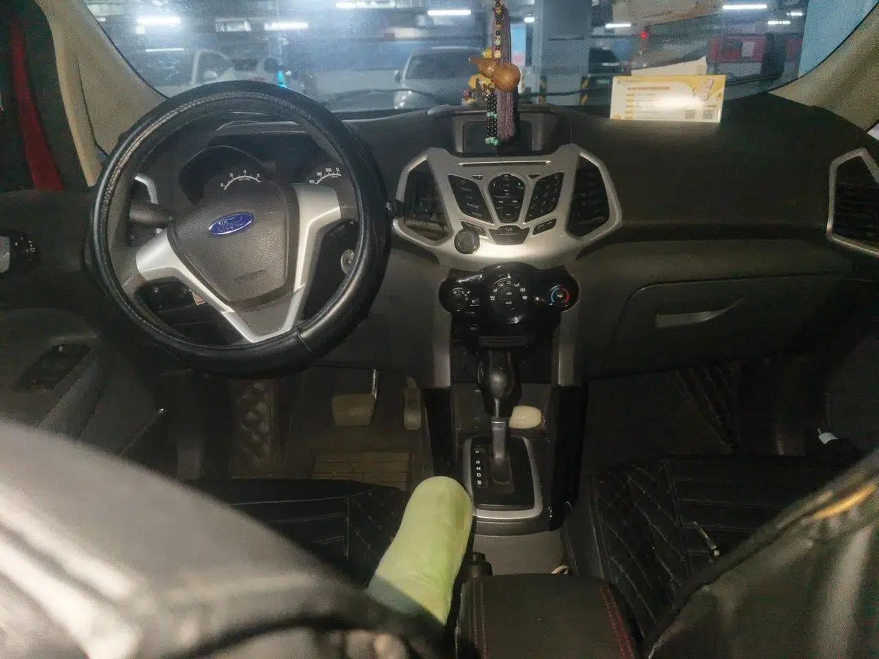 Ford EcoSport 2013 1.5L Automatic Fashion Model — миниатюра 10