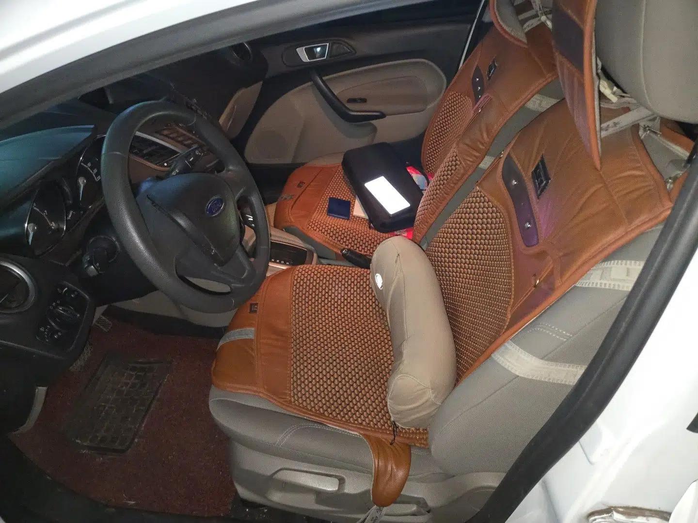 Ford Fiesta 2013 Sedan 1.5L Automatic Prestige Model — миниатюра 16