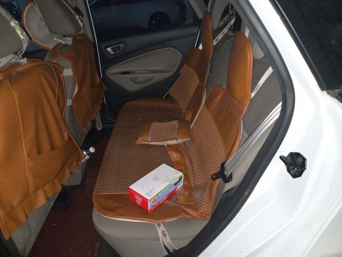 Ford Fiesta 2013 Sedan 1.5L Automatic Prestige Model — миниатюра 18