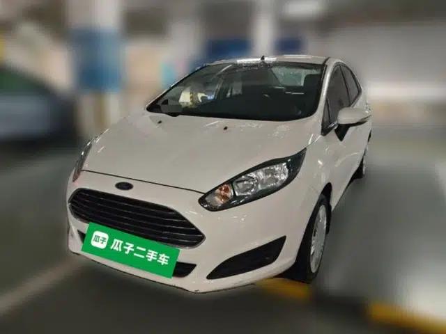 Ford Fiesta 2013 Sedan 1.5L Manual Fashion Edition