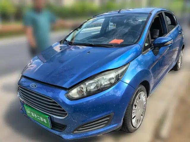 Ford Fiesta 2013 Hatchback 1.5L Manual Fashion Edition