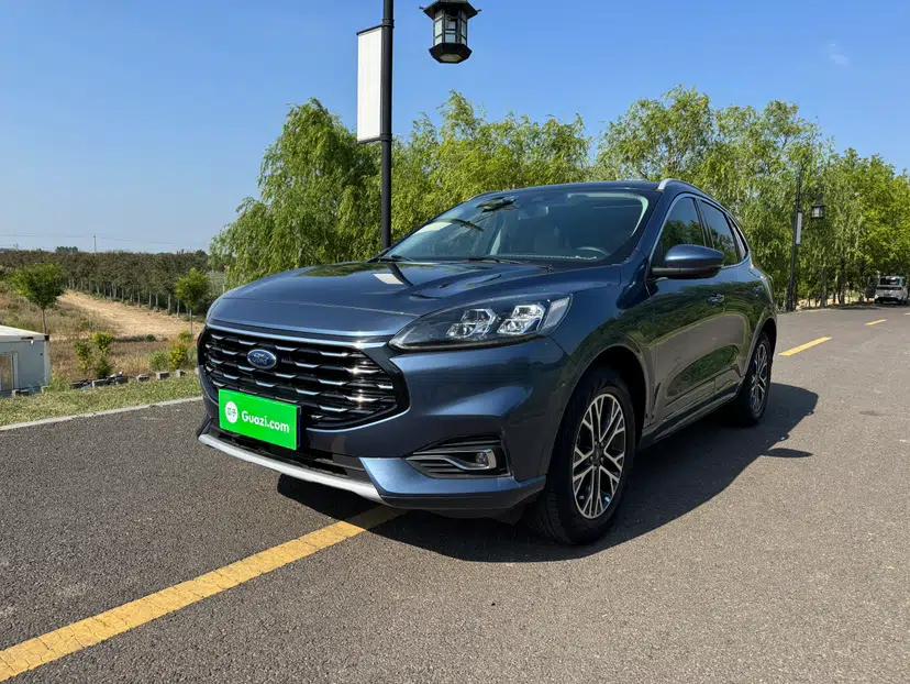 Ford Escape 2020 EcoBoost 245 Two-Wheel Drive Smart & Enjoyment Model — миниатюра 1
