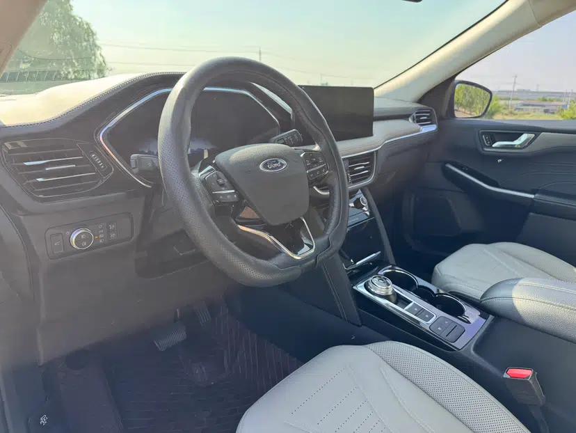 Ford Escape 2020 EcoBoost 245 Two-Wheel Drive Smart & Enjoyment Model — миниатюра 19