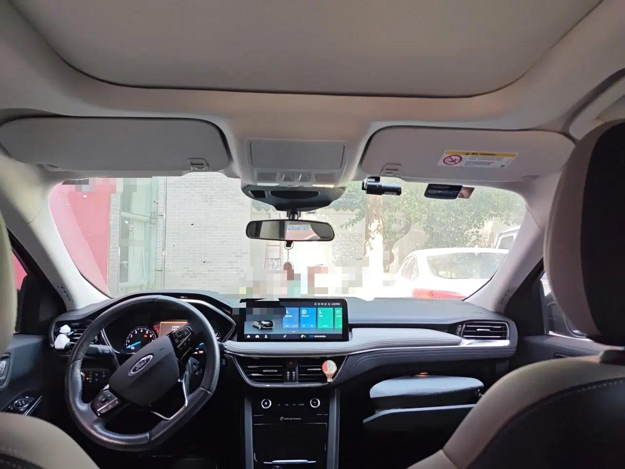 Ford Escape 2020 EcoBoost 245 Two-Wheel-Drive Titanium Edition — миниатюра 19
