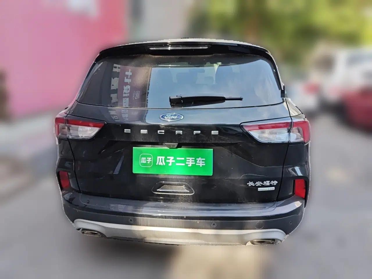 Ford Escape 2020 EcoBoost 245 Two-Wheel-Drive Titanium Edition — миниатюра 5