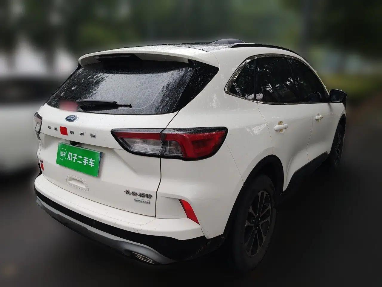 Ford Escape 2020 EcoBoost 245 Two-Wheel-Drive Comfort Edition — миниатюра 6