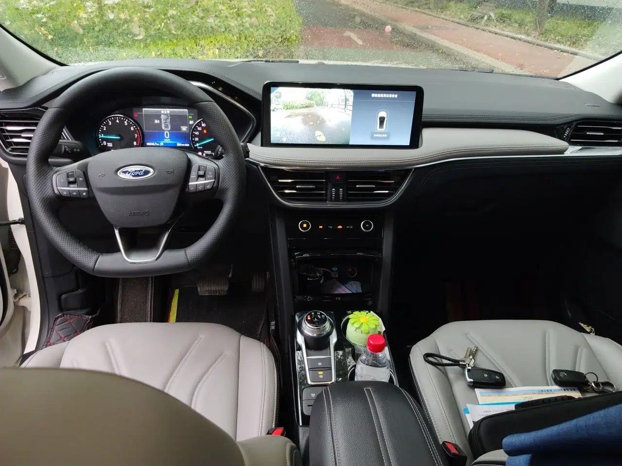 Ford Escape 2020 EcoBoost 245 Two-Wheel-Drive Comfort Edition — миниатюра 10