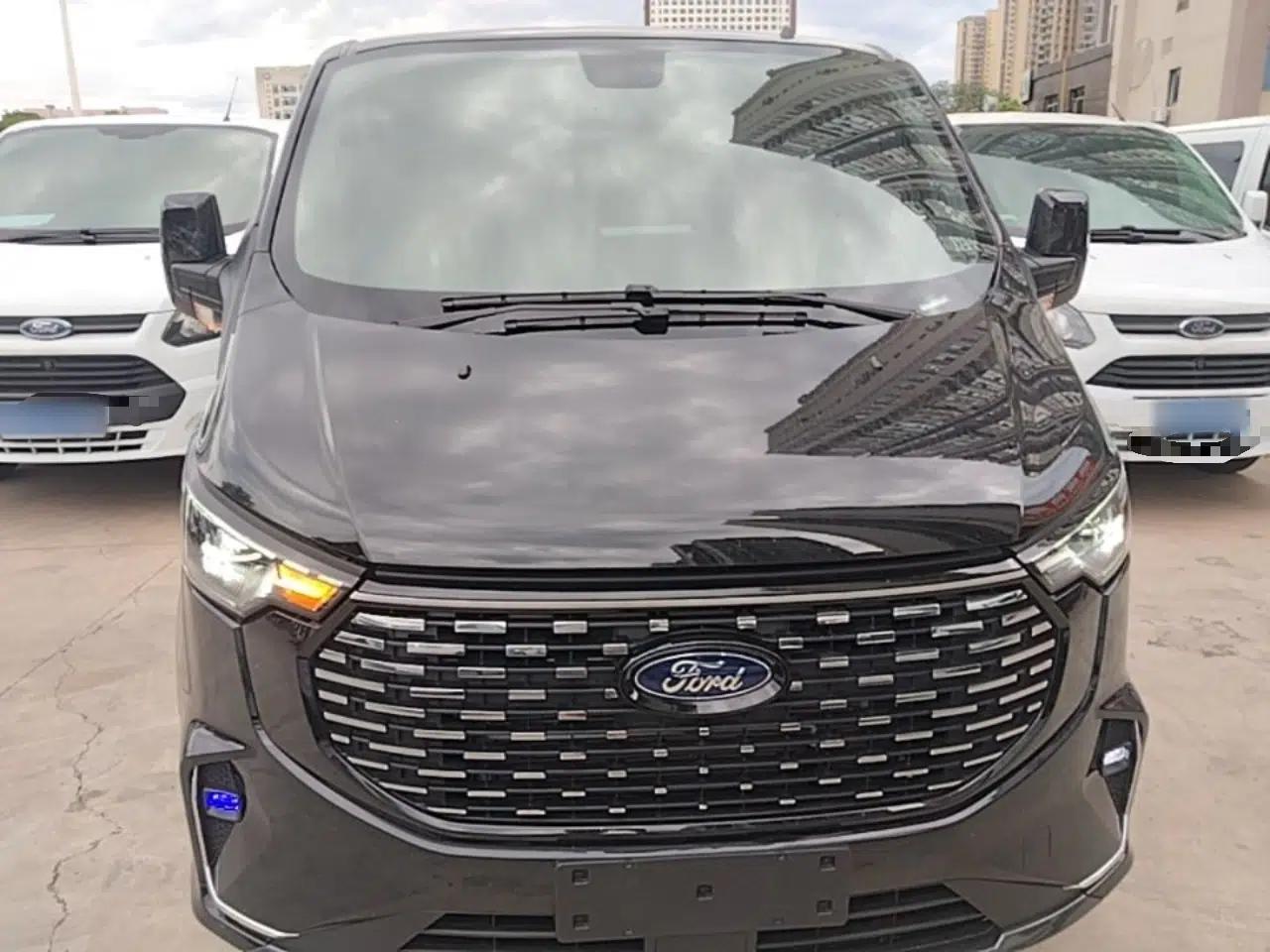 Ford Tourneo Custom 2023 2.0T Automatic Comfort Edition — миниатюра 2