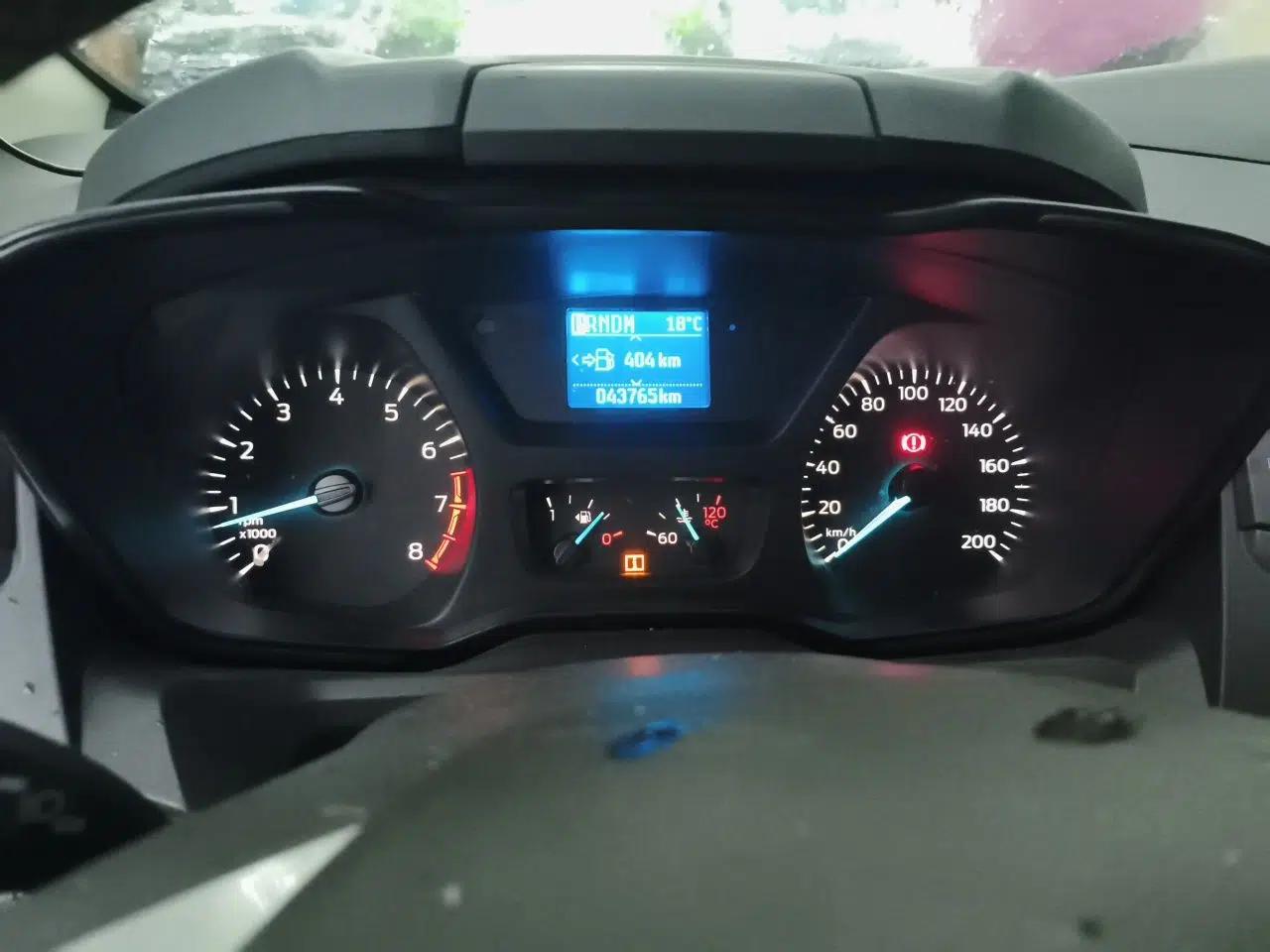 Ford Tourneo Custom 2017 2.0T Automatic Elite Version — миниатюра 12