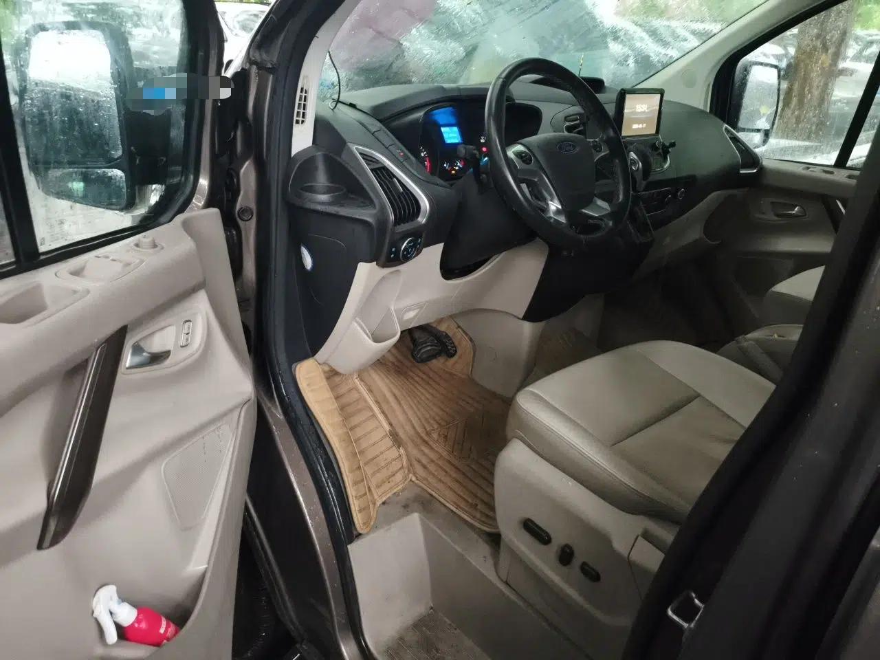 Ford Tourneo Custom 2017 2.0T Automatic Elite Version — миниатюра 17