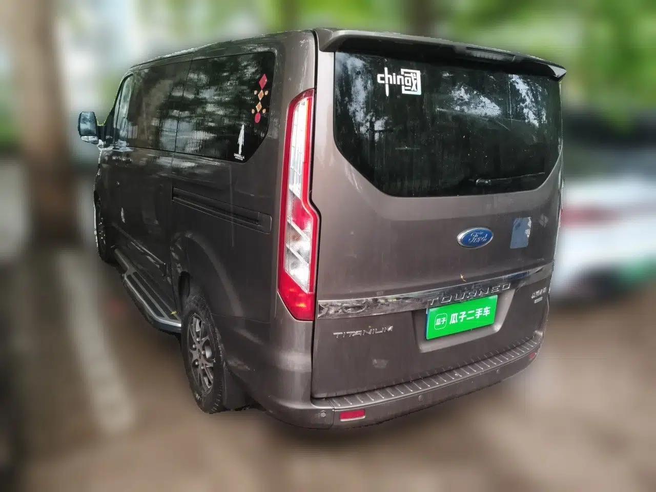 Ford Tourneo Custom 2017 2.0T Automatic Elite Version — миниатюра 4