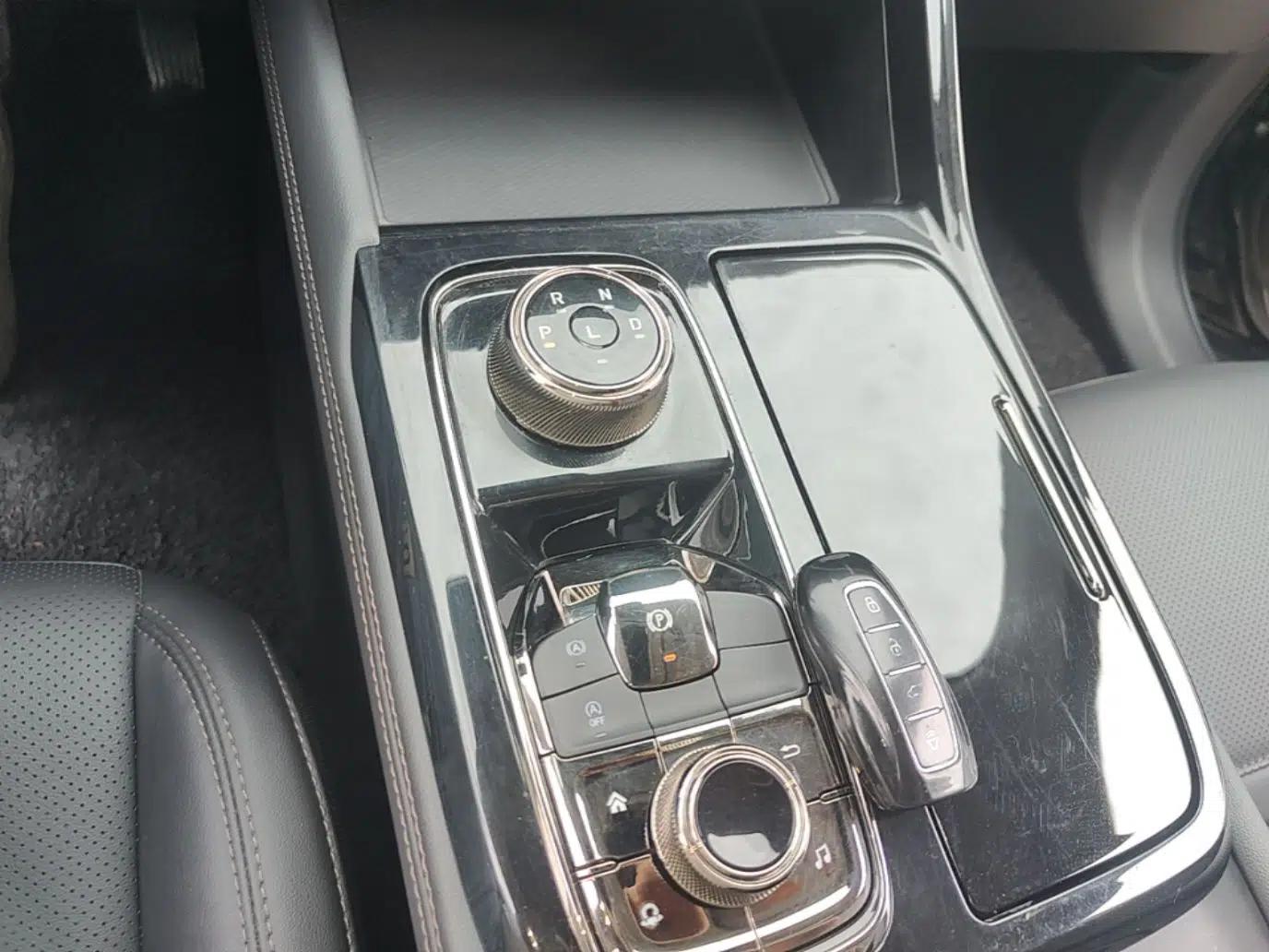 Ford Equator Sport 2023 EcoBoost 170 Platinum Edition — миниатюра 17