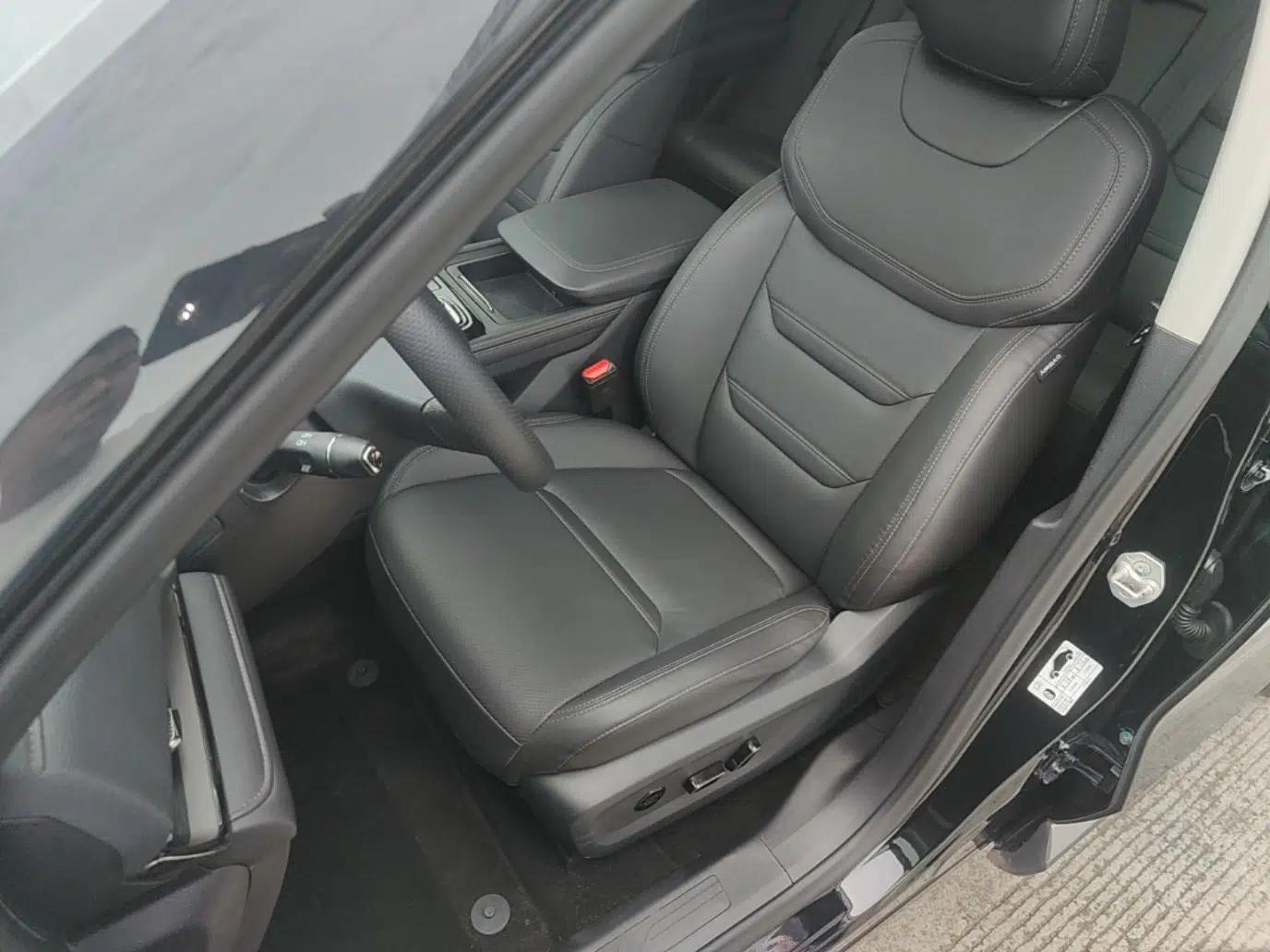 Ford Equator Sport 2023 EcoBoost 170 Platinum Edition — миниатюра 18