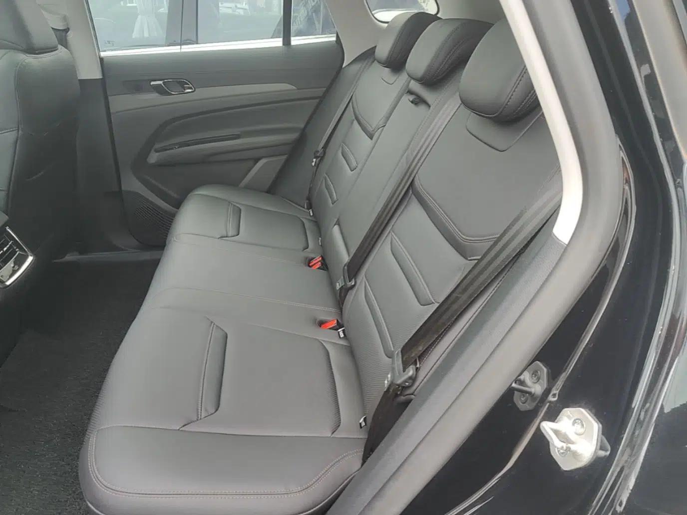 Ford Equator Sport 2023 EcoBoost 170 Platinum Edition — миниатюра 20