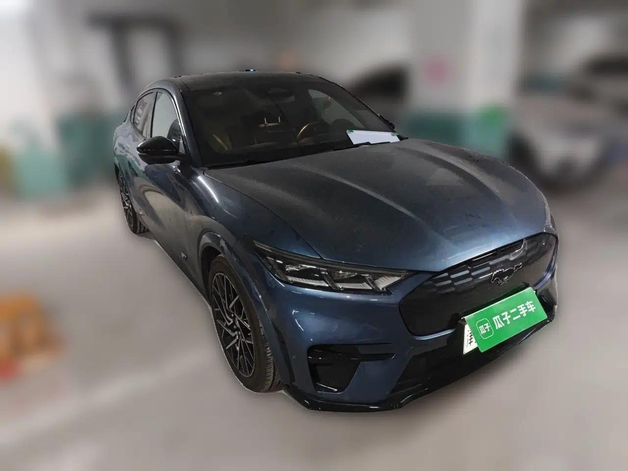 Ford Mustang Mach-E 2021 GT Model — миниатюра 3