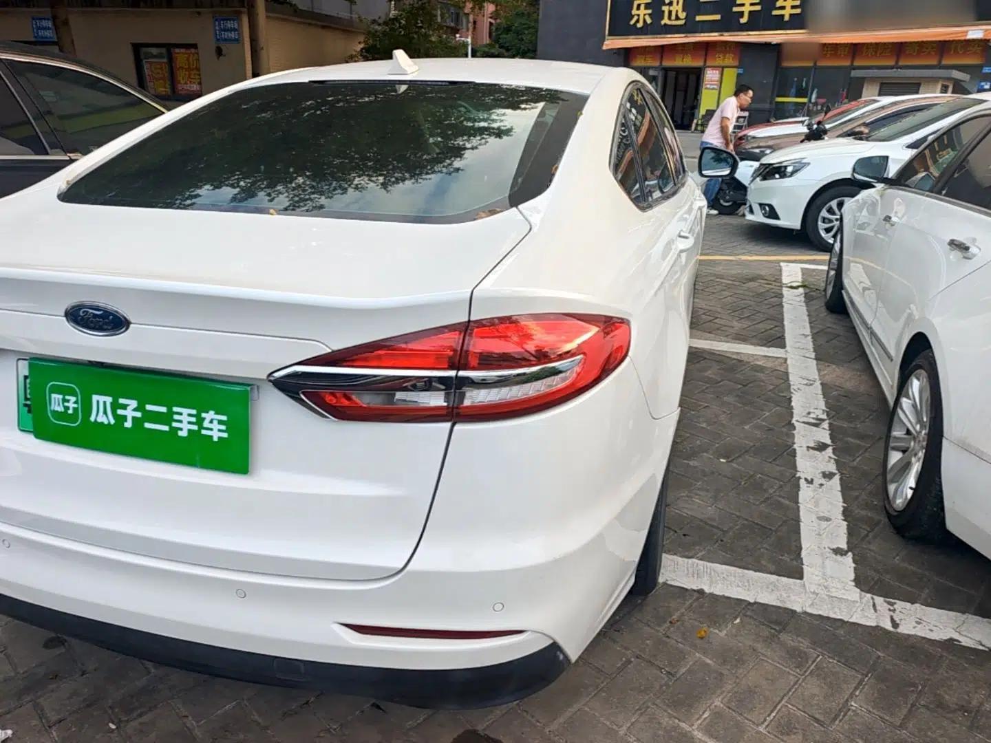 Ford Mondeo New Energy 2018 2.0 PHEV Smart-Controlled Fashion Edition China VI Standard — миниатюра 7