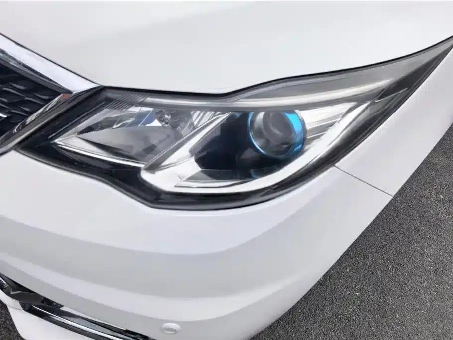Changan Oushang A600 2016 1.5L Manual Deluxe 6-Seater — миниатюра 5
