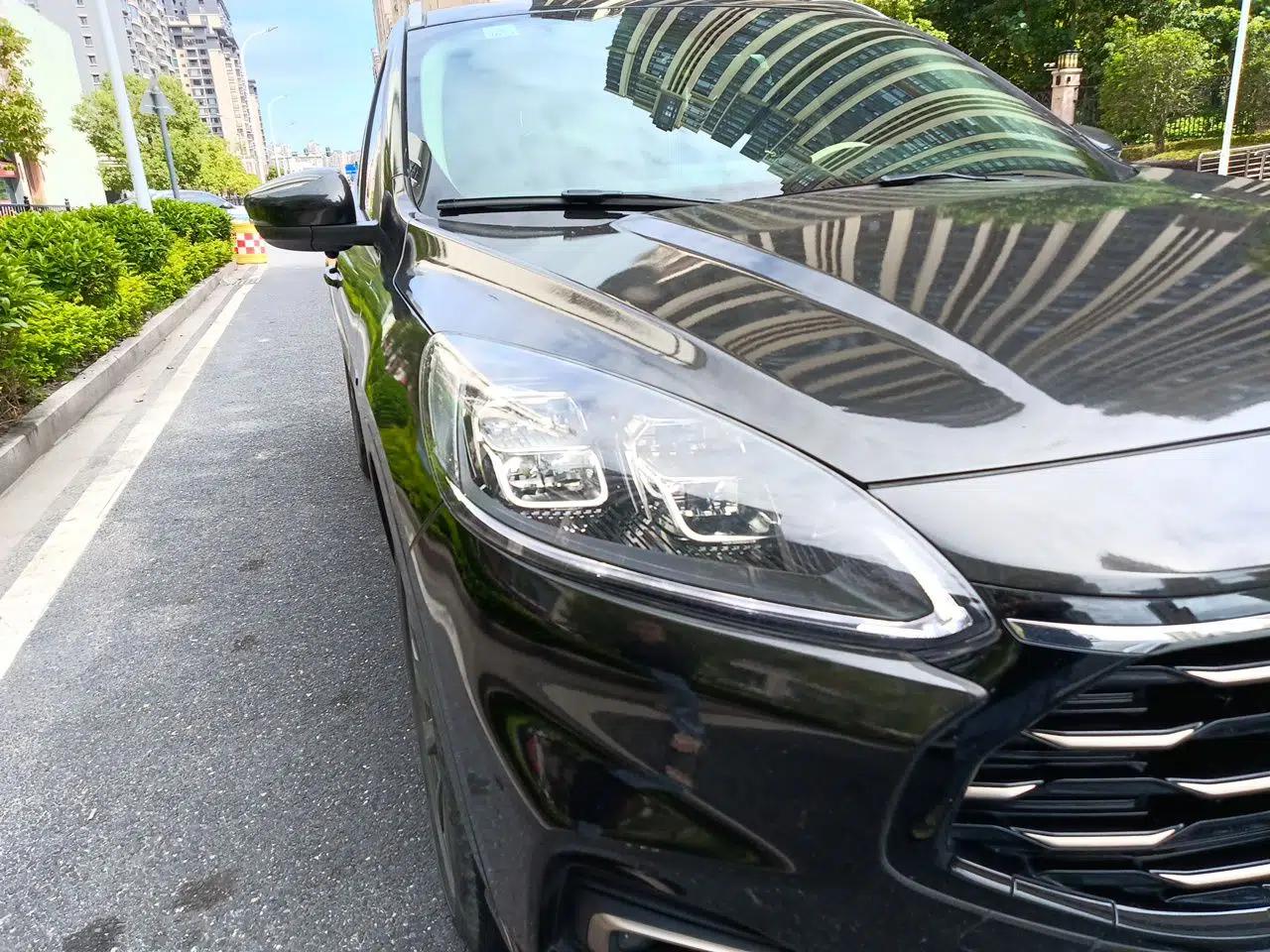 Ford Escape New Energy 2021 PHEV model — миниатюра 7