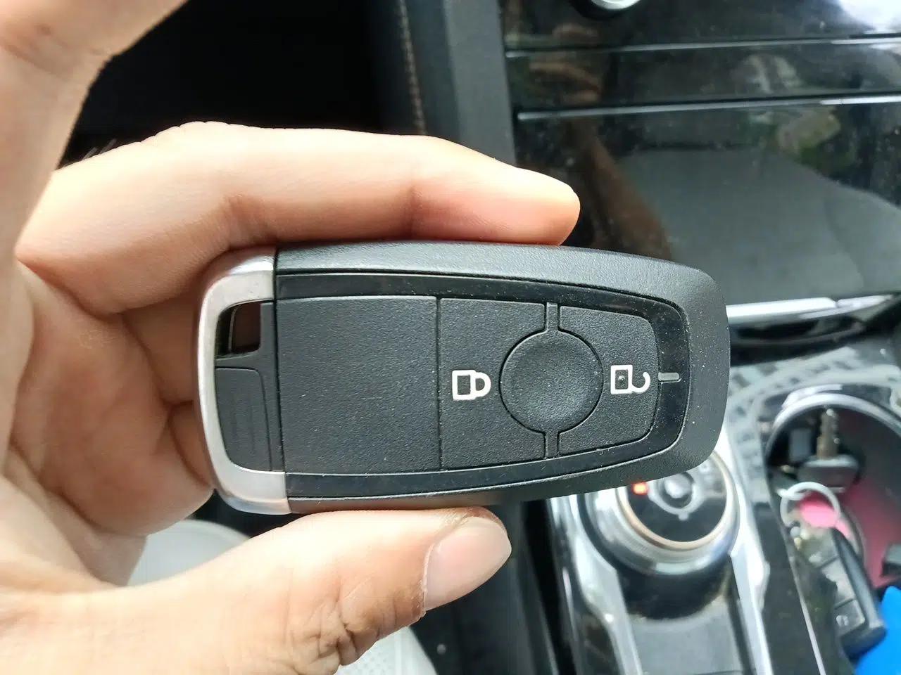 Ford Escape New Energy 2021 PHEV model — миниатюра 9