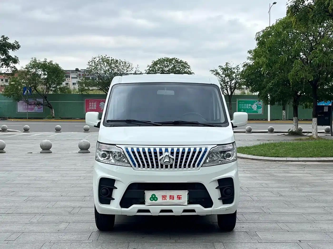 Changan Ruixing EM60 2022 Pure Electric Van, Model 4498, Length, Flat Top, Hatchback Door, 2 Seats, 60kW, 41.86kWh — миниатюра 2