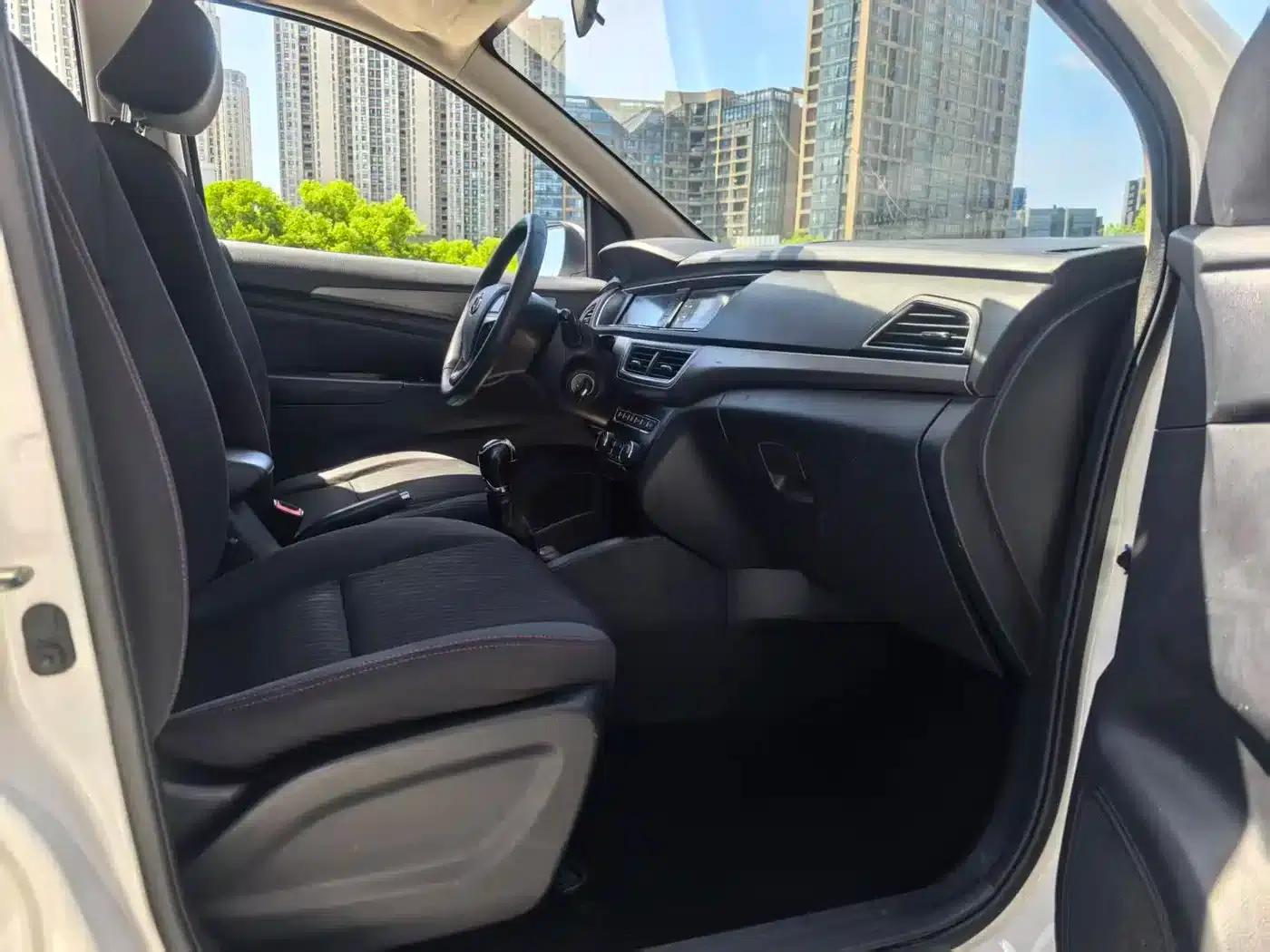 Changan Oushang A600EV 2019 Facelift 5-Seater — миниатюра 11