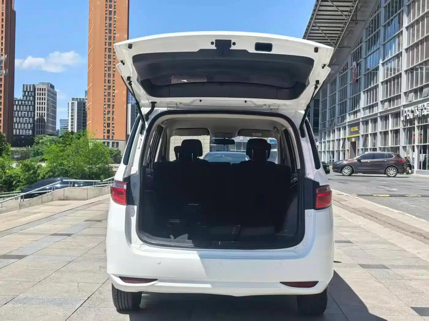 Changan Oushang A600EV 2019 Facelift 5-Seater — миниатюра 10