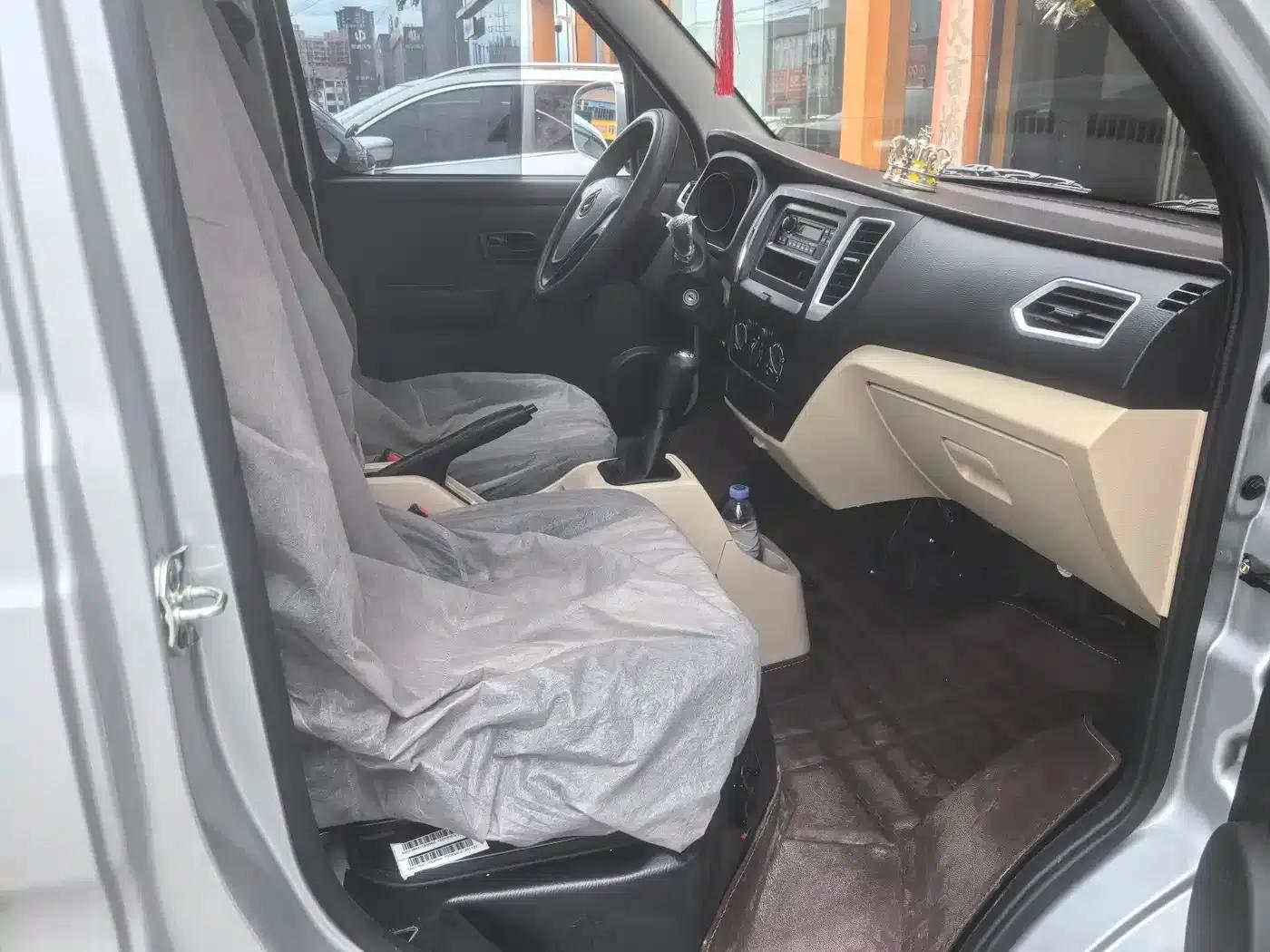 New Leopard T3 2025 Youth Edition, Yu'an 1.6L Single Cab, 2820mm Connected Cargo Box — миниатюра 5