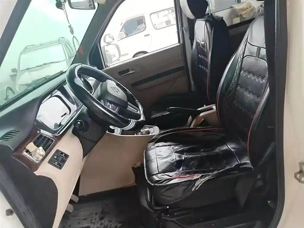 Crossstar V5 EV 2024 Smart Edition 6-seater with double doors — миниатюра 15