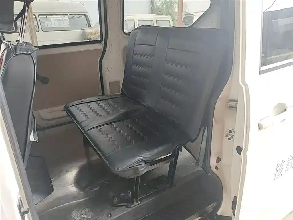 Crossstar V5 EV 2024 Smart Edition 6-seater with double doors — миниатюра 17