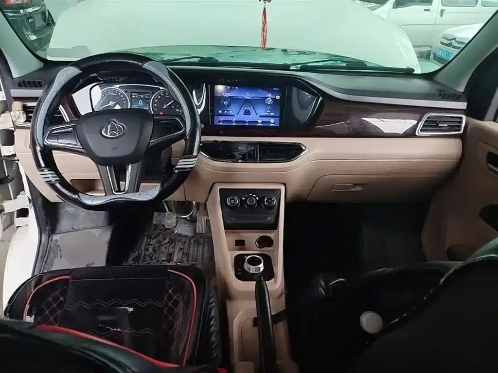 Crossstar V5 EV 2024 Smart Edition 6-seater with double doors — миниатюра 10