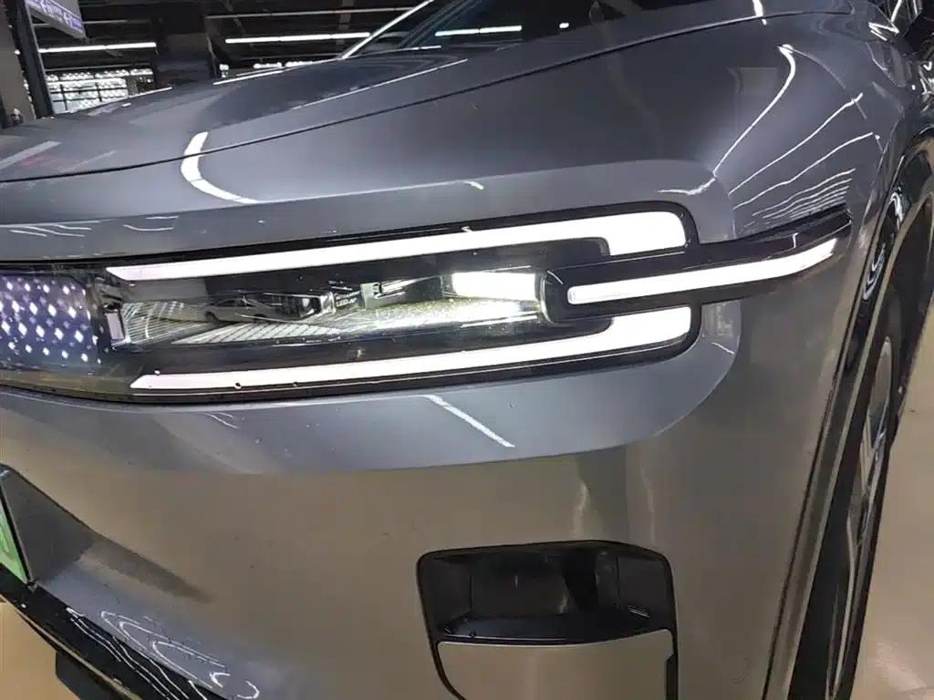 Changan Qiyuan E07 2025 Pure Electric Four-Wheel Drive 90kWh Ultra High-Performance Edition — миниатюра 24