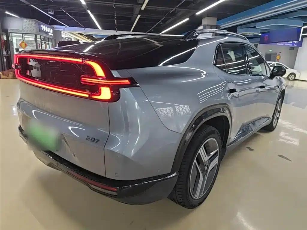 Changan Qiyuan E07 2025 Pure Electric Four-Wheel Drive 90kWh Ultra High-Performance Edition — миниатюра 7