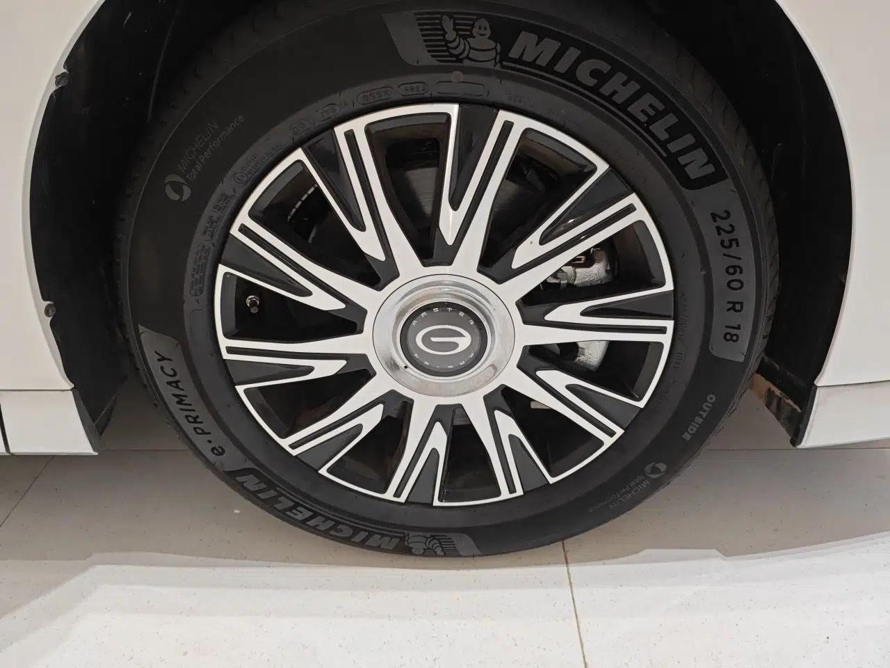 GAC Trumpchi E9 2024 E9 Master Edition — миниатюра 8
