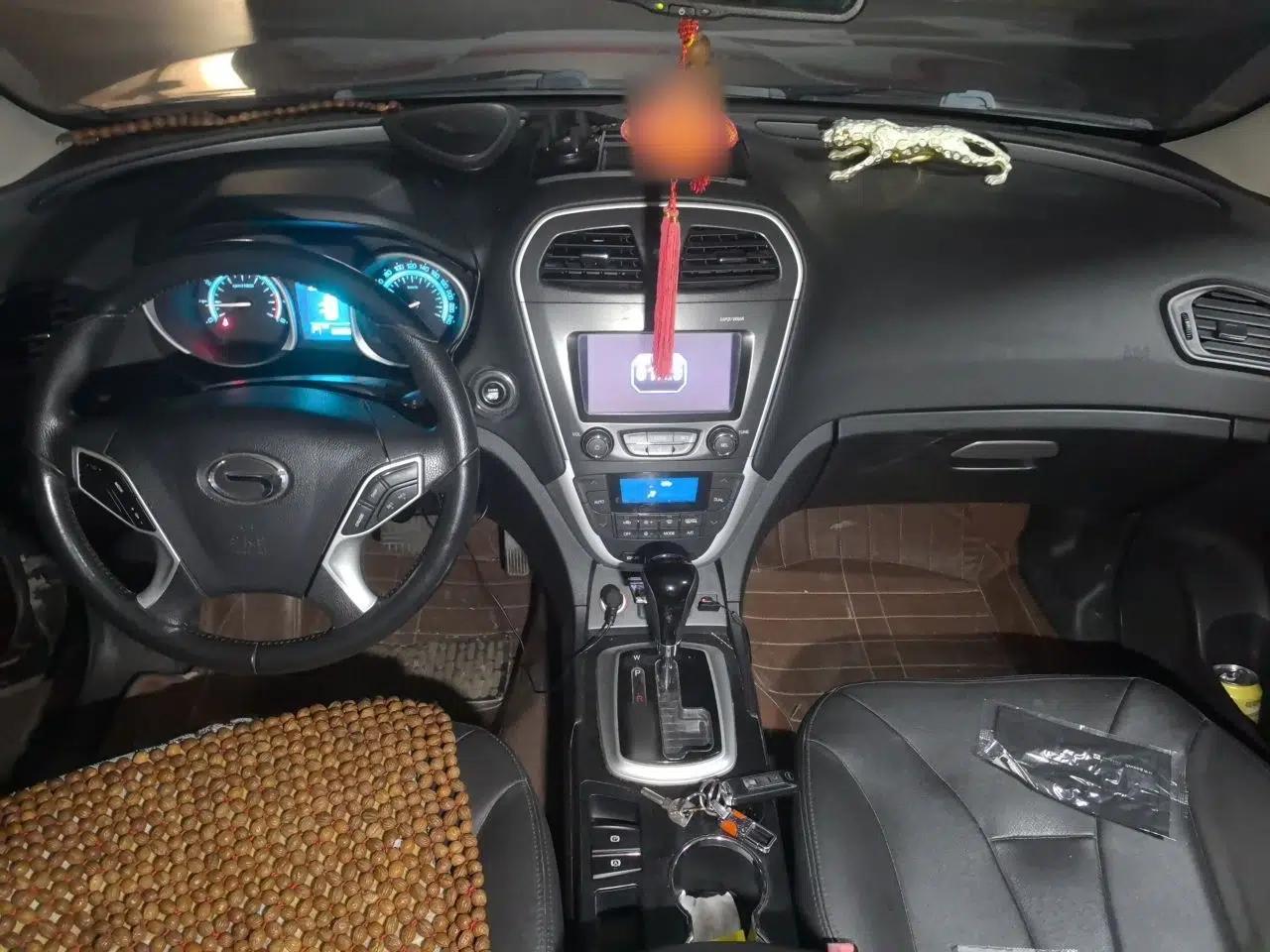 GAC Trumpchi GS5 2014 2.0L Automatic Two-Wheel Drive Anniversary Value Edition — миниатюра 10