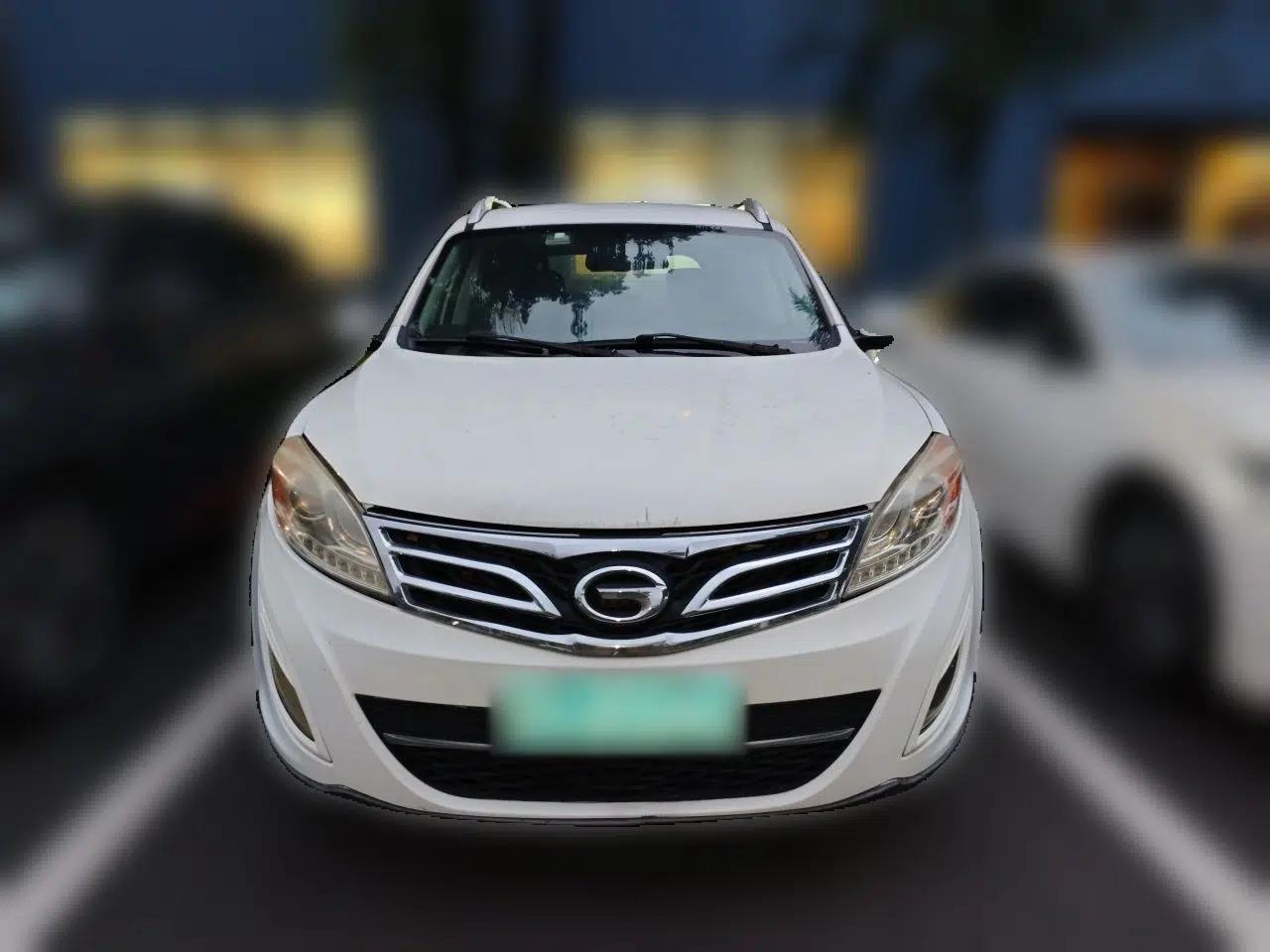 GAC Trumpchi GS5 2014 2.0L Automatic Two-Wheel Drive Deluxe Edition — миниатюра 2