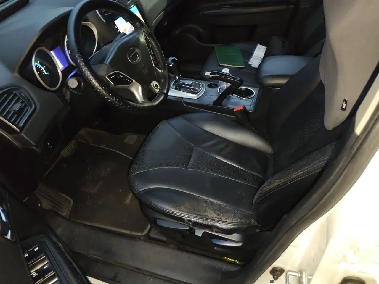 GAC Trumpchi GS5 2014 2.0L Automatic Two-Wheel Drive Deluxe Edition — миниатюра 17