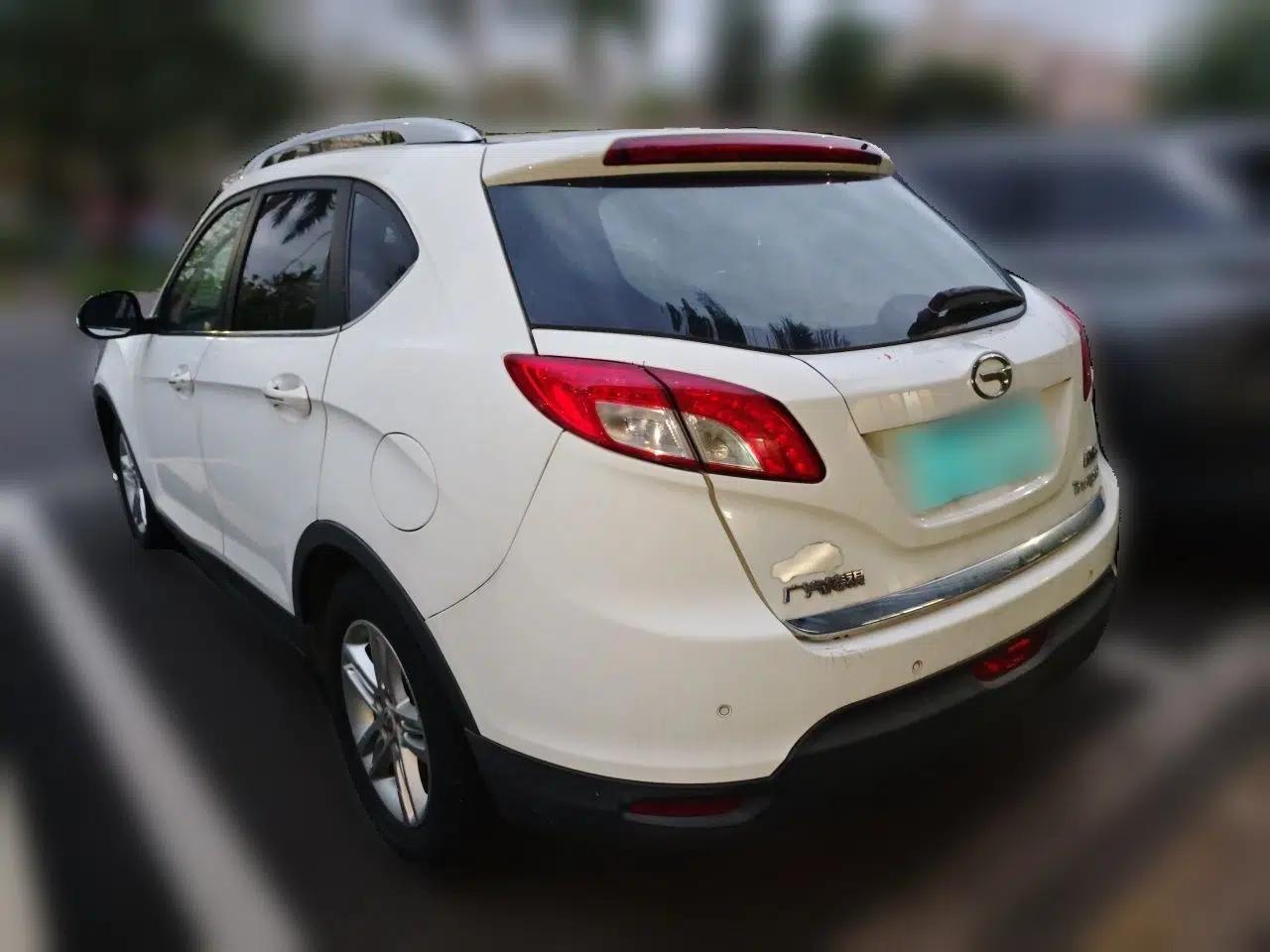 GAC Trumpchi GS5 2014 2.0L Automatic Two-Wheel Drive Deluxe Edition — миниатюра 4