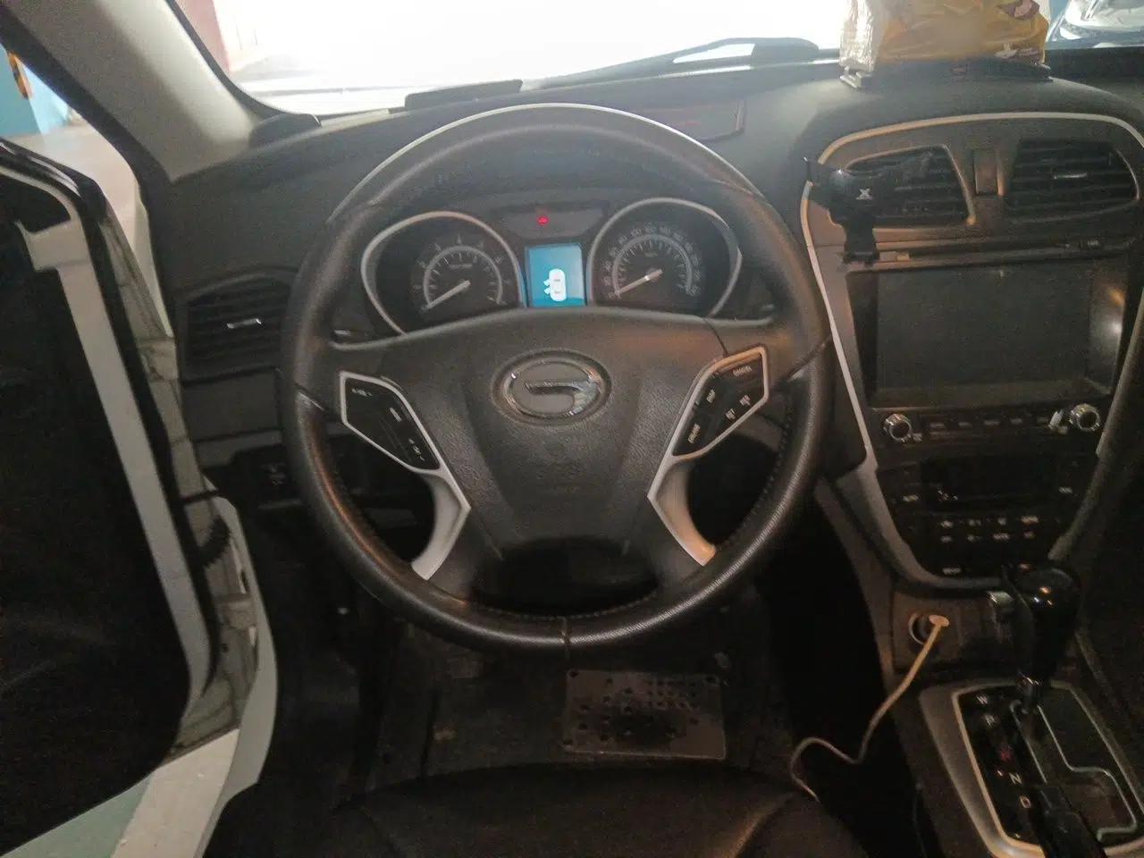 GAC Trumpchi GS5 2013 2.0L Automatic Two-Wheel Drive Light Interior Special Edition — миниатюра 11