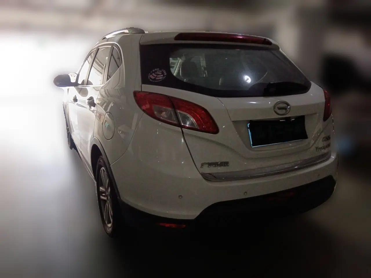 GAC Trumpchi GS5 2013 2.0L Automatic Two-Wheel Drive Light Interior Special Edition — миниатюра 4