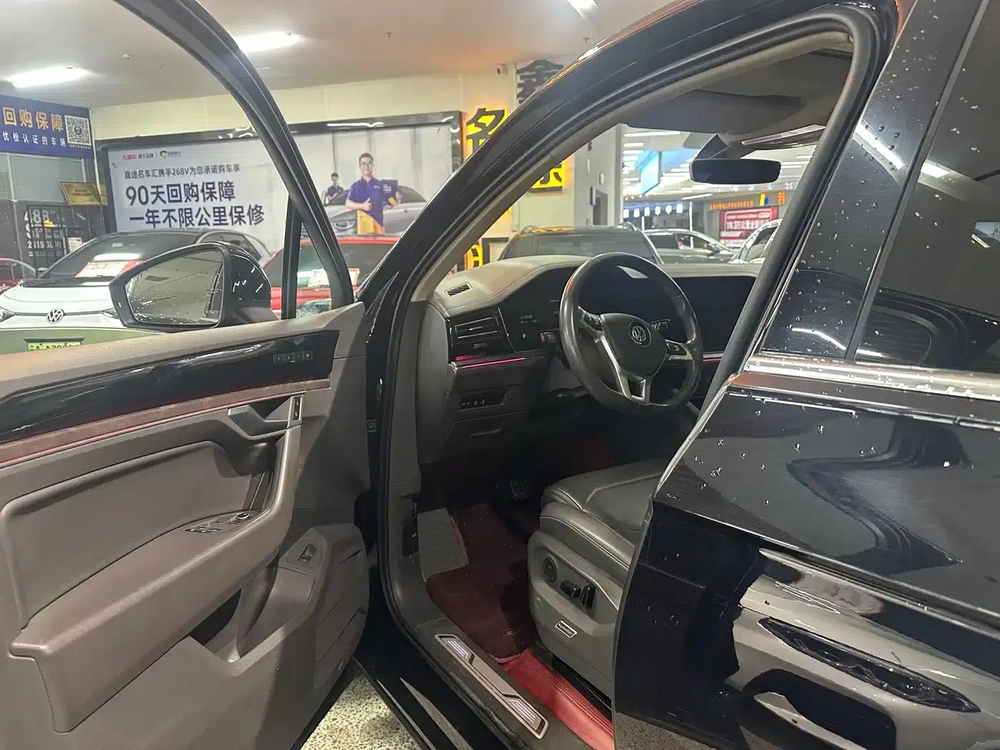 Touareg 2019 3.0TSI R-Line Edition (China VI Emission Standard) — миниатюра 4