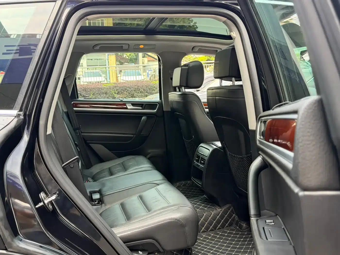 Touareg 2011 3.0TDI Diesel Comfort Model — миниатюра 9