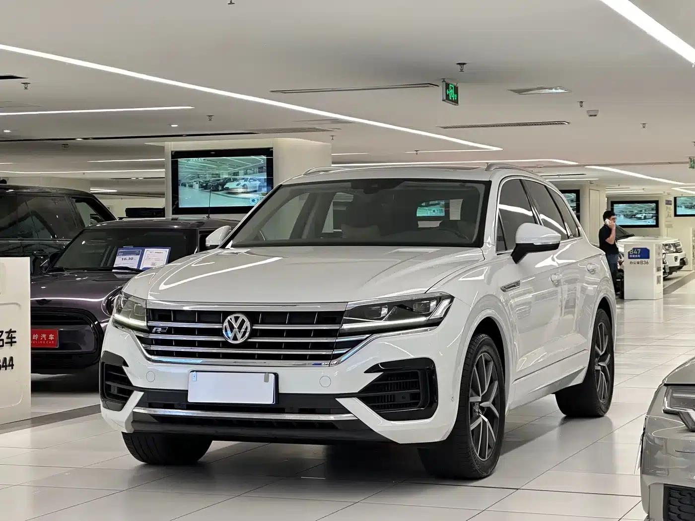 Touareg 2019 3.0TSI R-Line Edition (China VI Emission Standard) — миниатюра 1