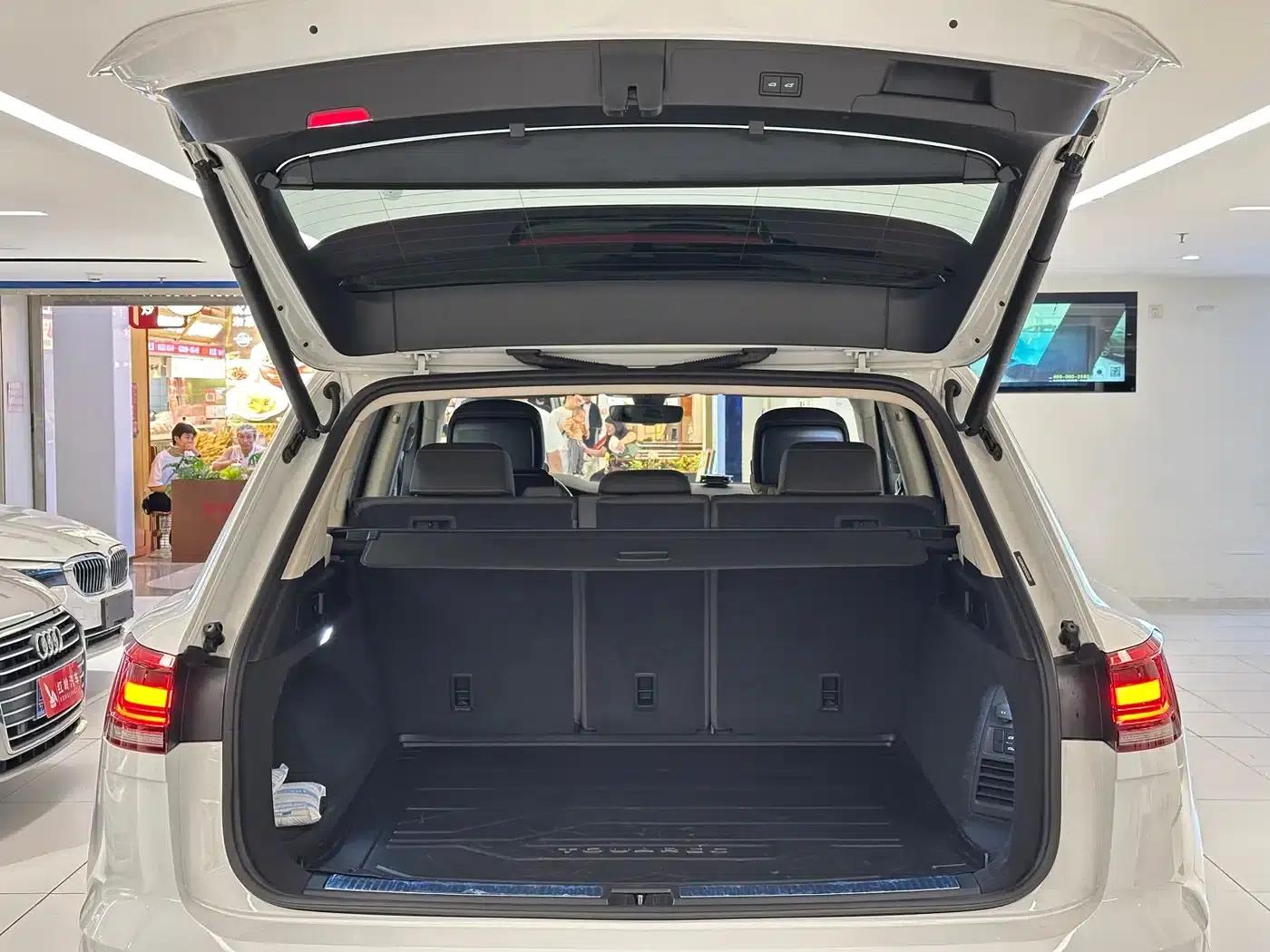 Touareg 2019 3.0TSI R-Line Edition (China VI Emission Standard) — миниатюра 8