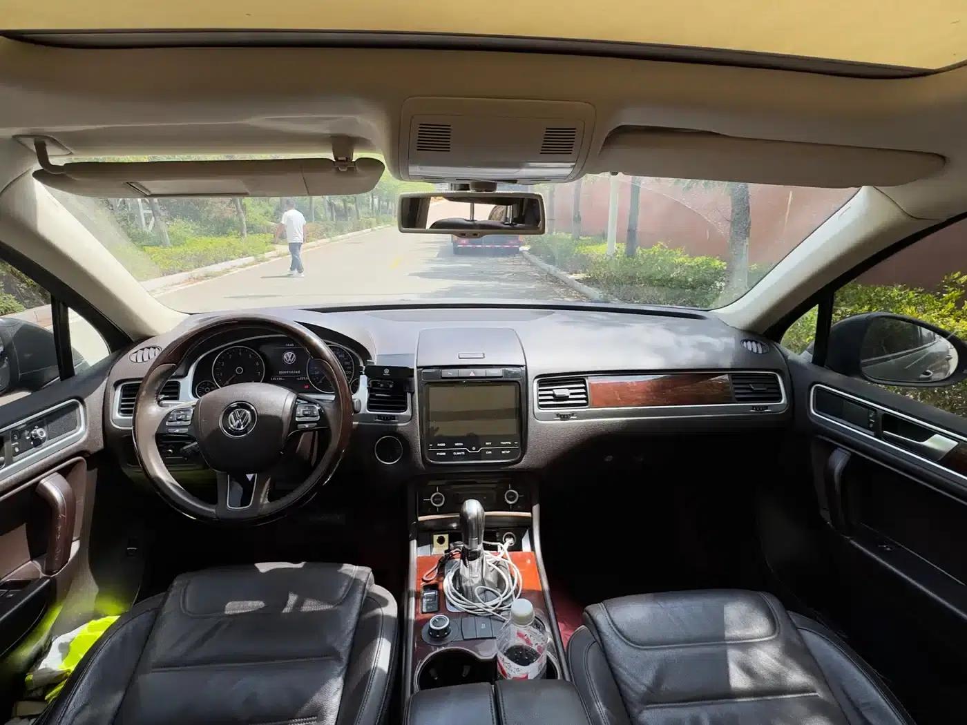 2011 Touareg 3.0TSI Standard Edition — миниатюра 5
