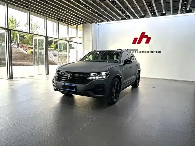 2023 Touareg 3.0TSI Sport Edition with Volcanic Rock Paint