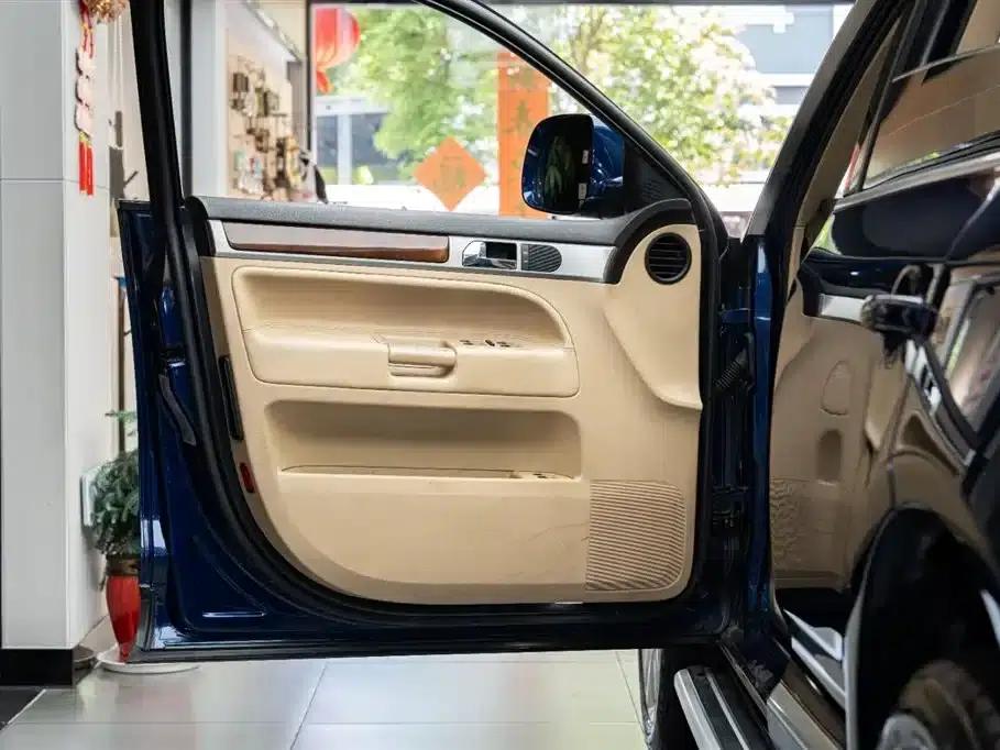 Touareg 2010 3.6 Limited Luxury Edition — миниатюра 11