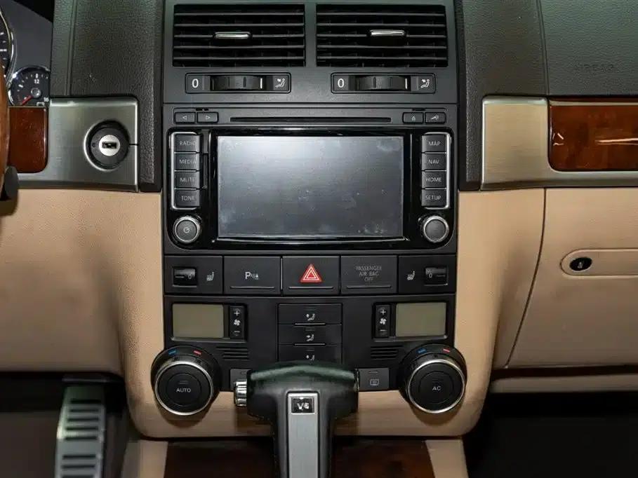 Touareg 2010 3.6 Limited Luxury Edition — миниатюра 13