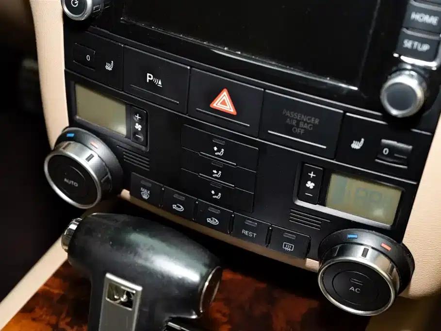 Touareg 2010 3.6 Limited Luxury Edition — миниатюра 14