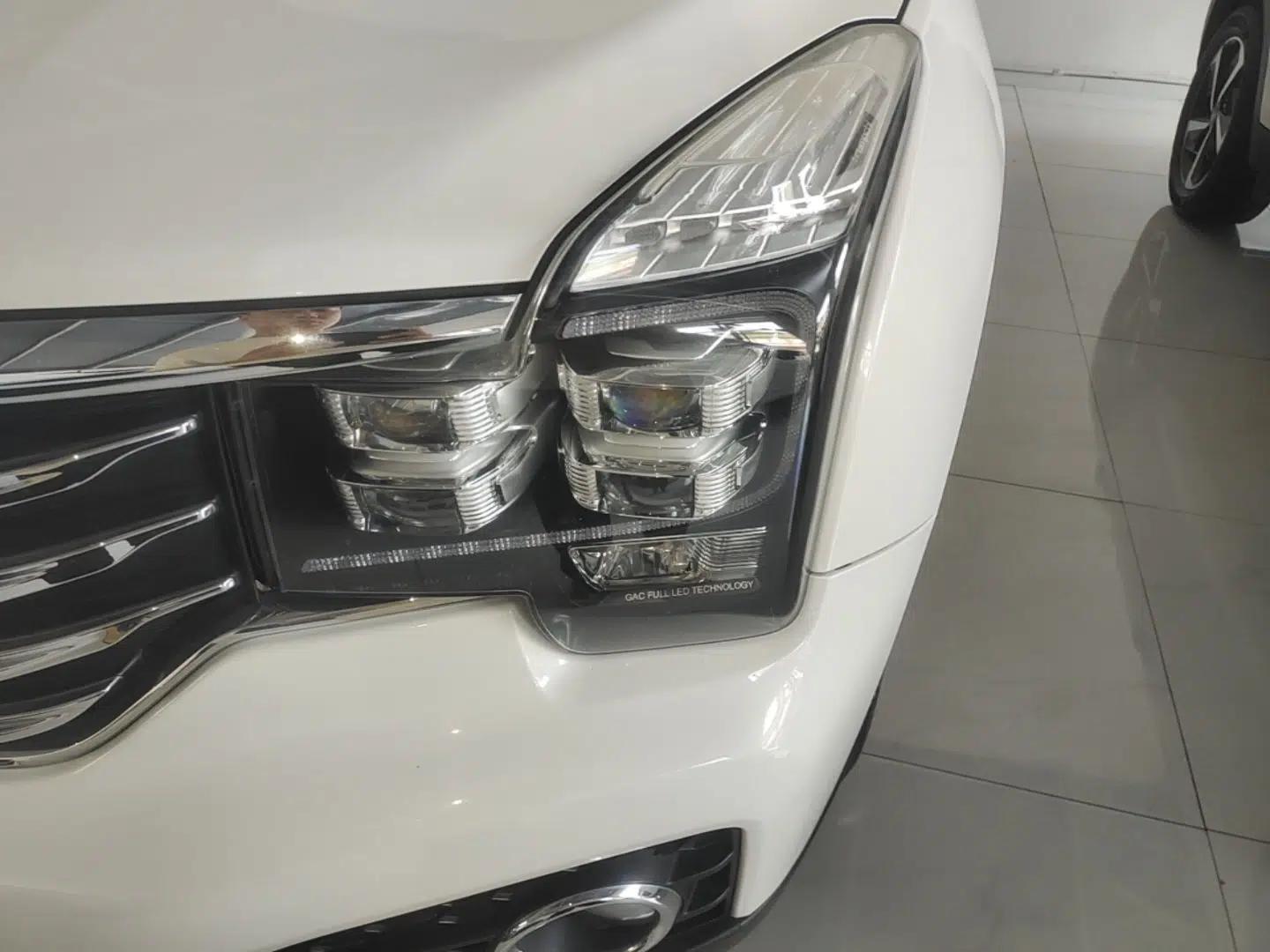 GAC Trumpchi GS7 2017 320T Two-Wheel-Drive Luxury Smart Connectivity Model — миниатюра 9