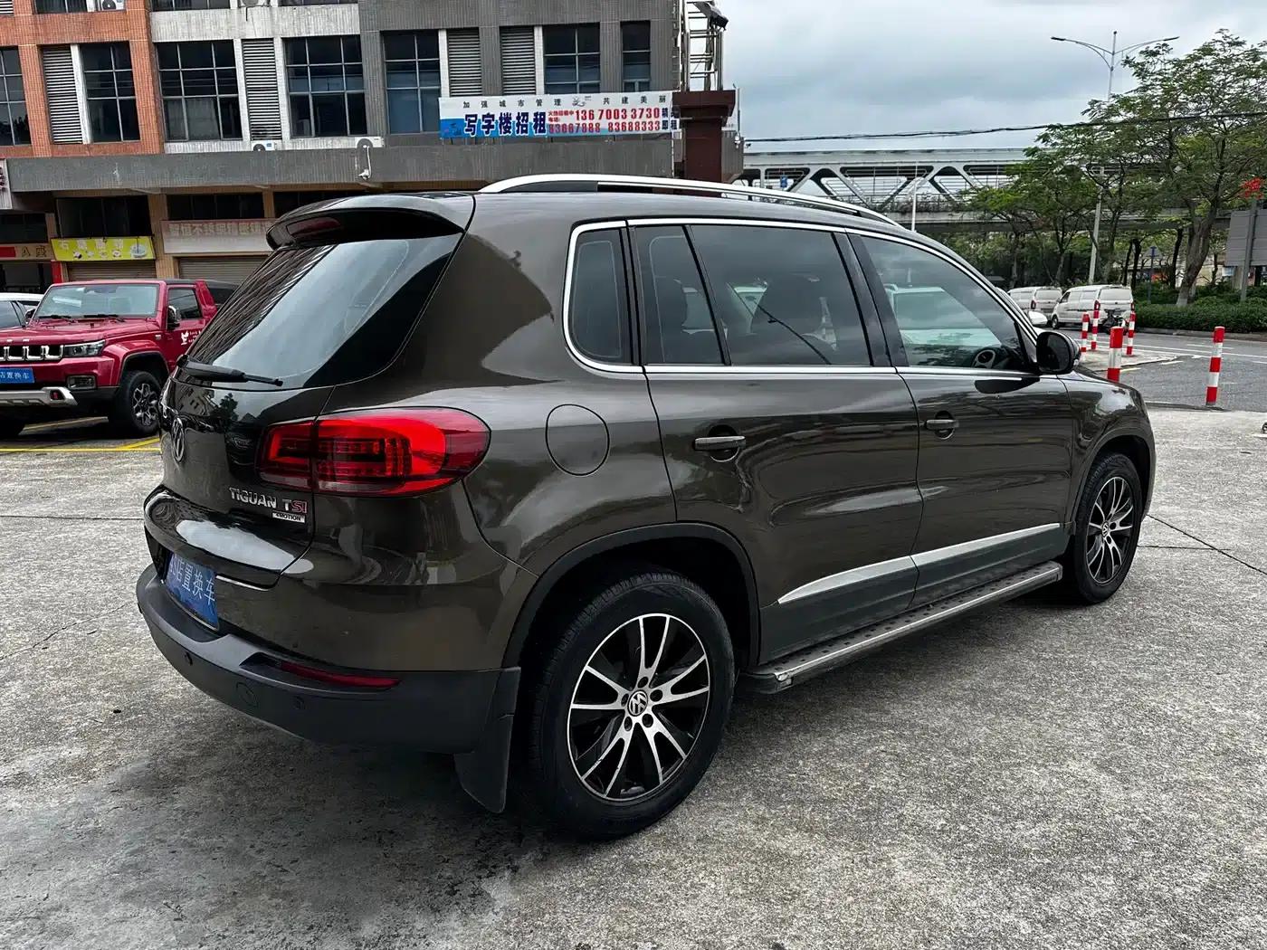 Tiguan 2013 1.8TSI Automatic 4WD Luxury — миниатюра 6